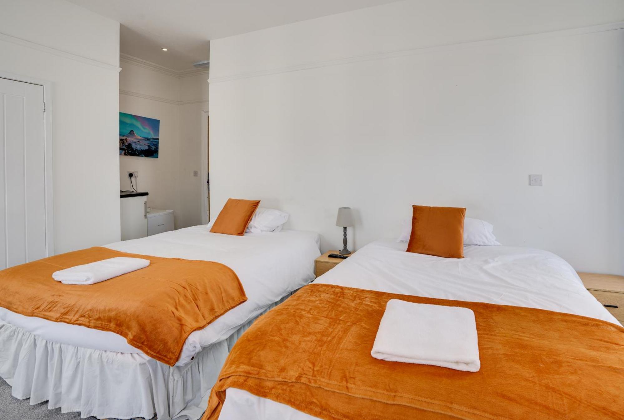 Homesly Guest Rooms, Comfortable En-Suite Guest Rooms With Free Parking And Self Check-In Berwick Upon Tweed Ngoại thất bức ảnh